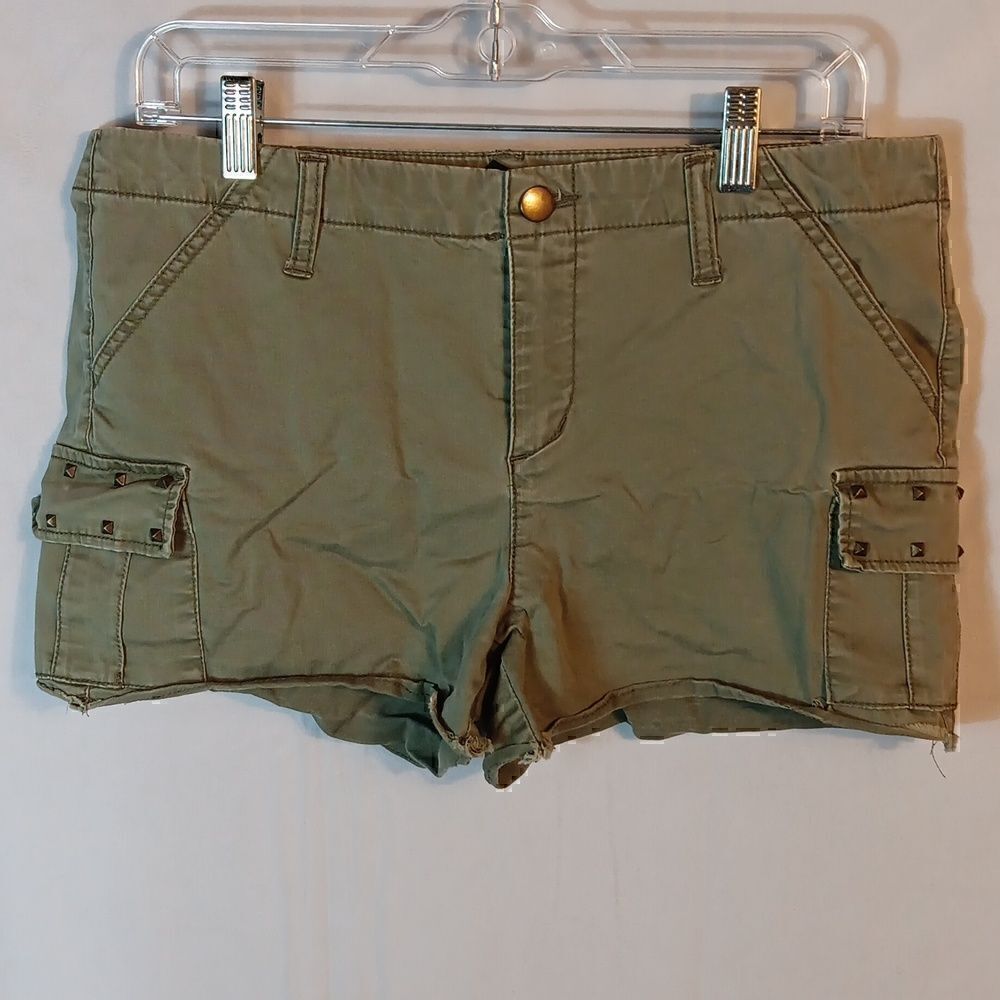 Forever 21 Green Studded Shorts